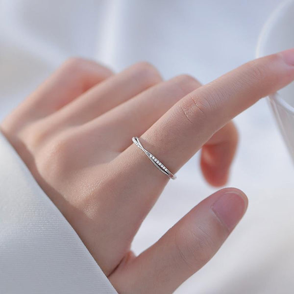 Line Cross Silver Ring